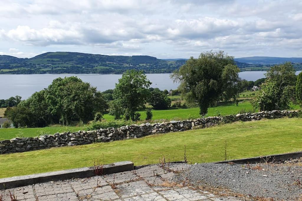 Cosy Self Contained Cottage With Stunning Views Killaloe Exterior foto